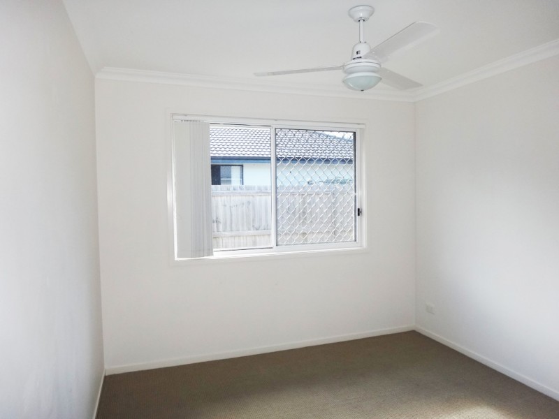 27 Firecrest Close, Upper Coomera QLD 4209