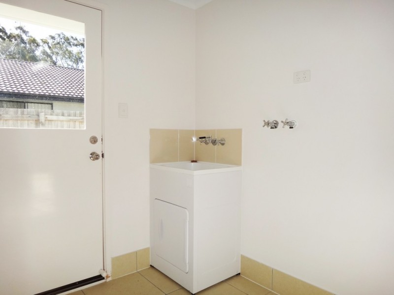 27 Firecrest Close, Upper Coomera QLD 4209