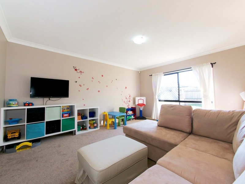 56 Wyalo Circuit, Parkinson QLD 4115