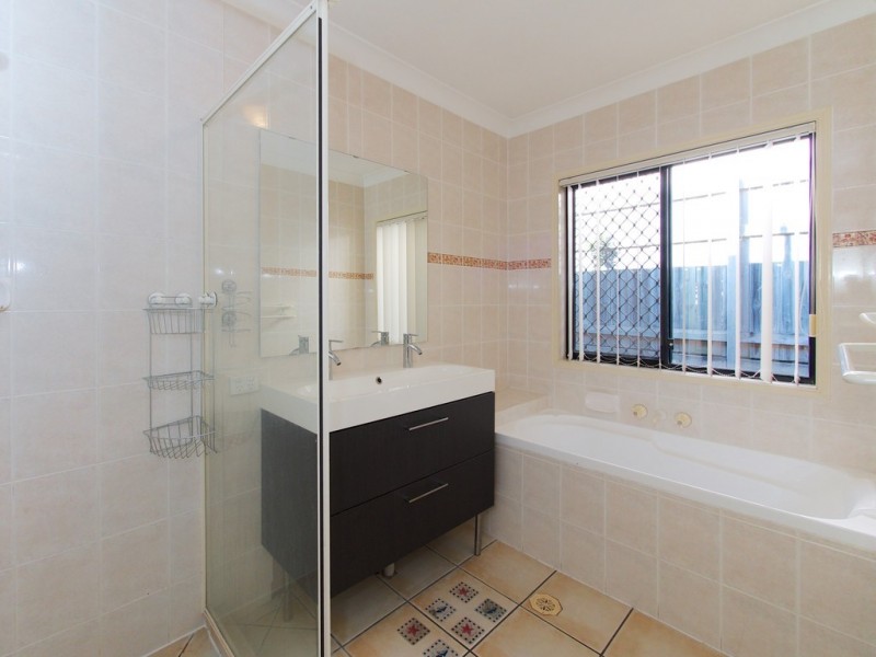 56 Wyalo Circuit, Parkinson QLD 4115
