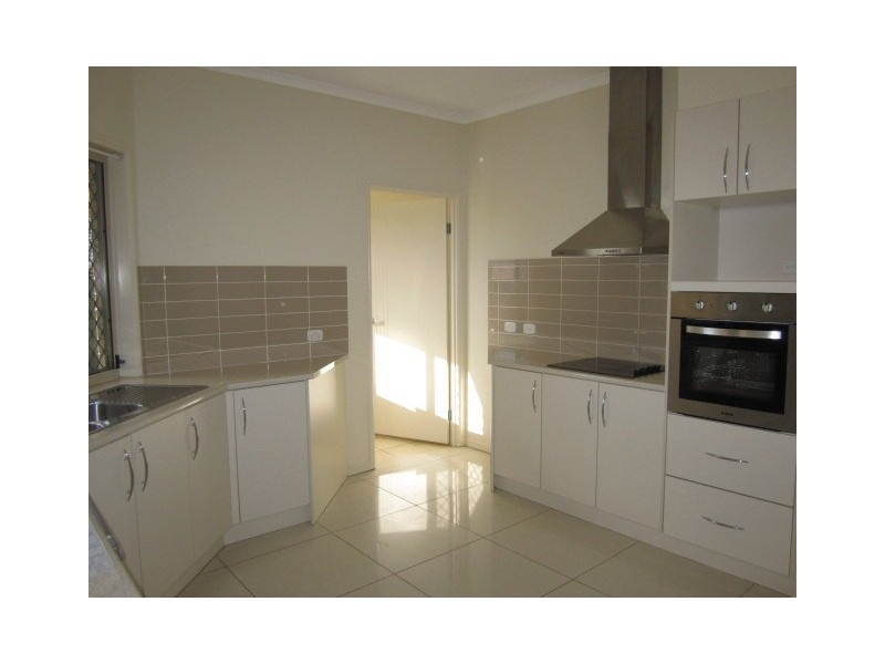 26 Mcgarry Street, Eight Mile Plains QLD 4113