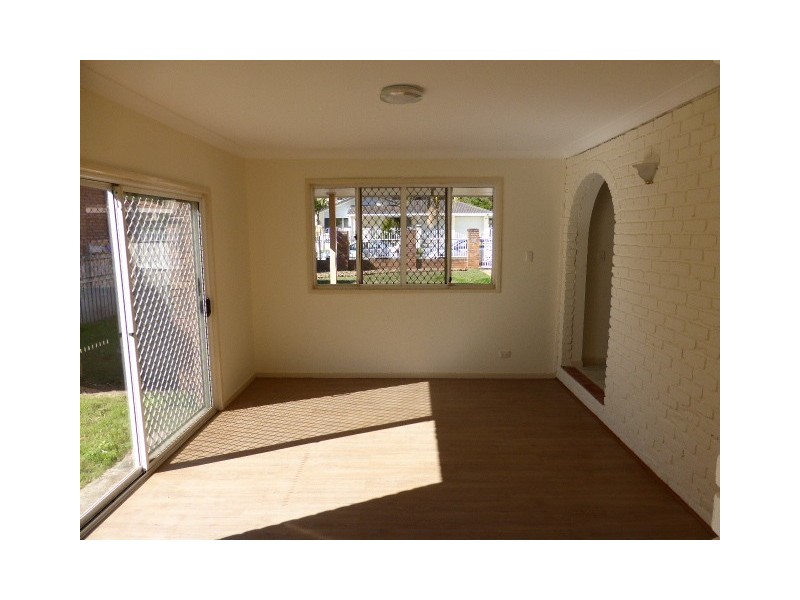 6 Alcheringa Place, Robertson QLD 4109