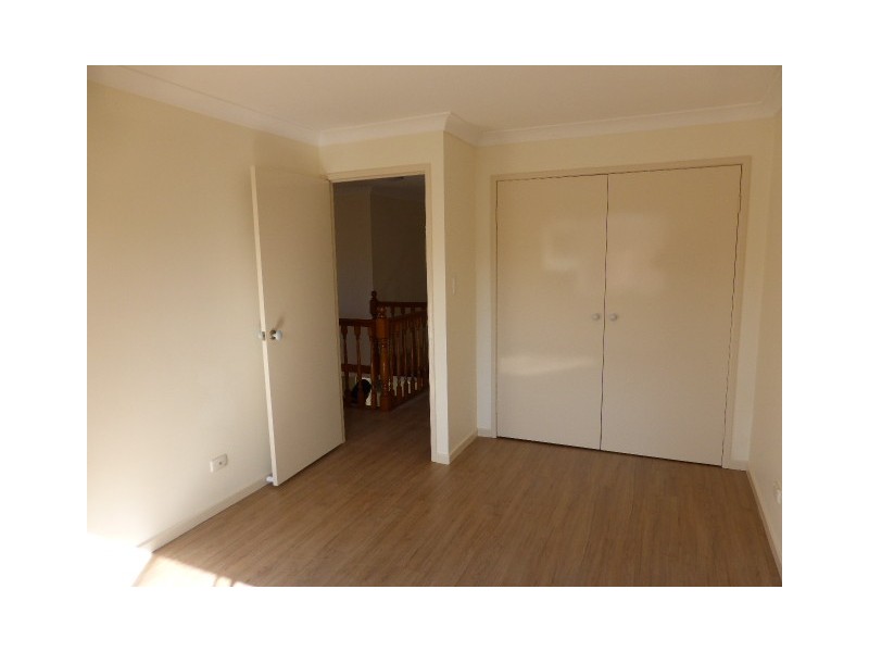 6 Alcheringa Place, Robertson QLD 4109
