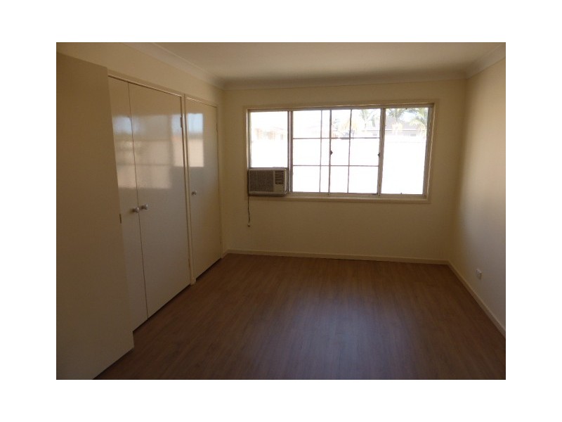 6 Alcheringa Place, Robertson QLD 4109