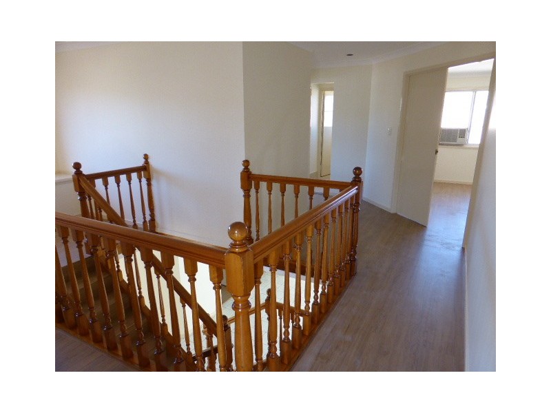 6 Alcheringa Place, Robertson QLD 4109