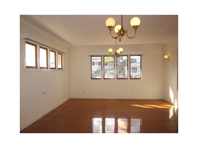 11 Ekibin Road, Annerley QLD 4103