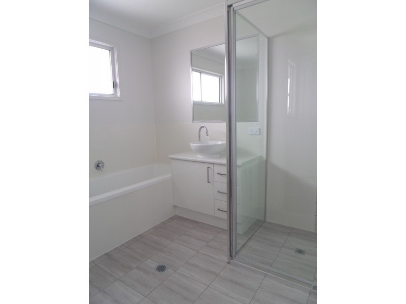 1 and 2/870 Rochedale Road, Rochedale South QLD 4123