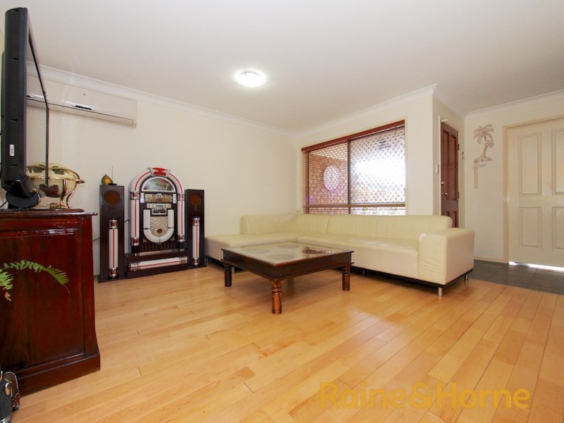 142/3 Bass Street, Woodridge QLD 4114