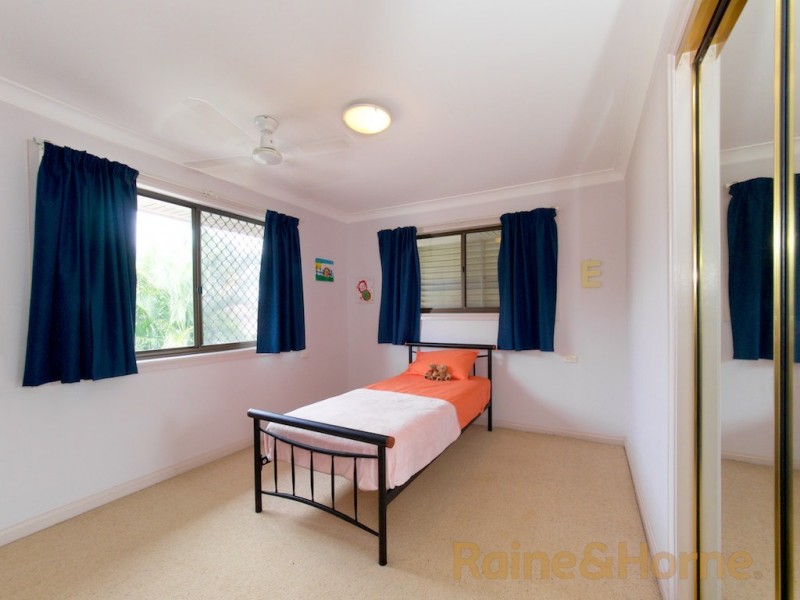 25 Faringdon Street, Robertson QLD 4109