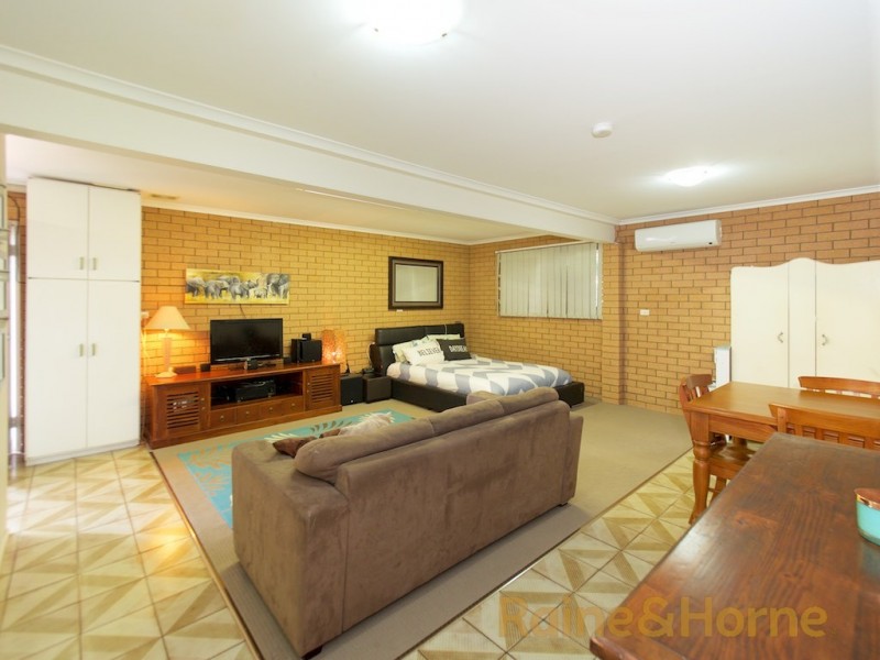 25 Faringdon Street, Robertson QLD 4109