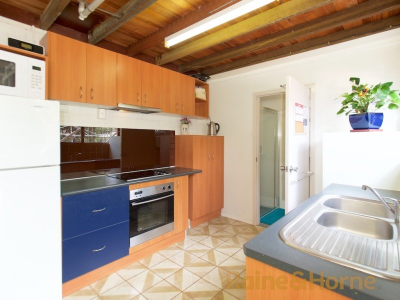 25 Faringdon Street, Robertson QLD 4109
