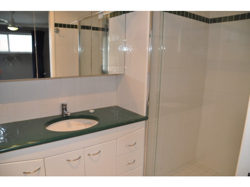 18 Amanda Street, Cleveland QLD 4163