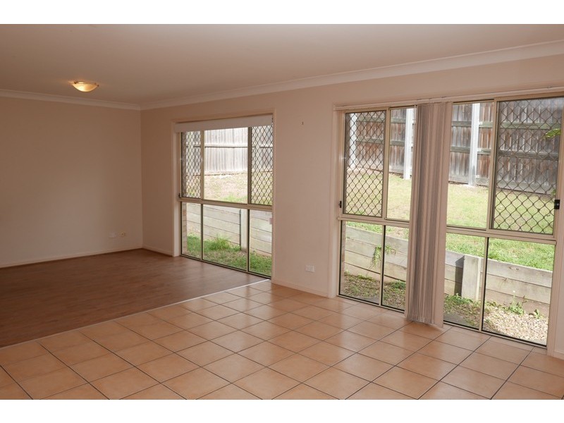 1 Freesia Close, Springfield Lakes QLD 4300