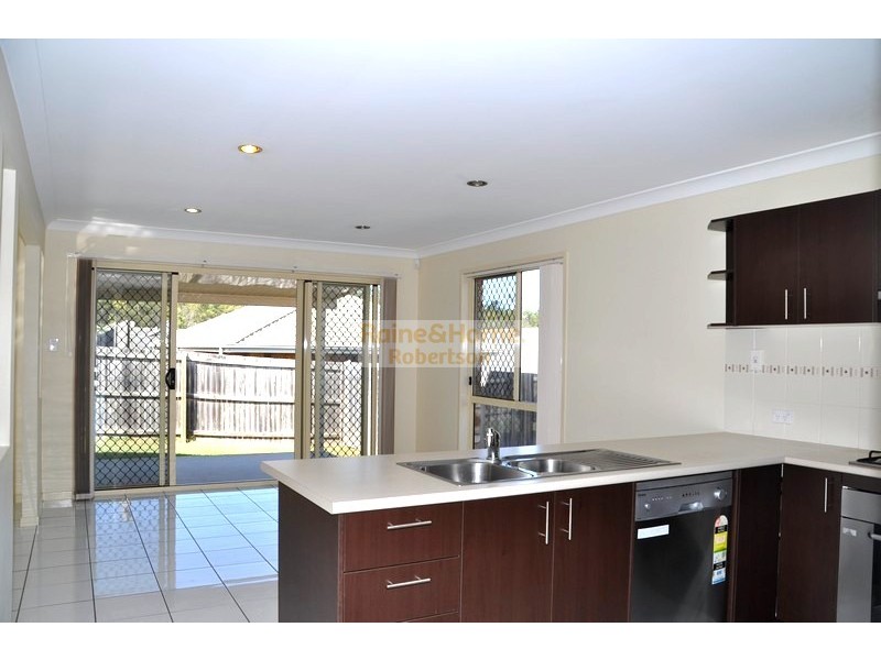 24 Daisy Street, Springfield Lakes QLD 4300