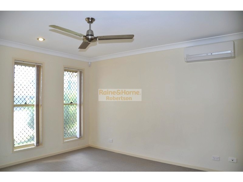 24 Daisy Street, Springfield Lakes QLD 4300