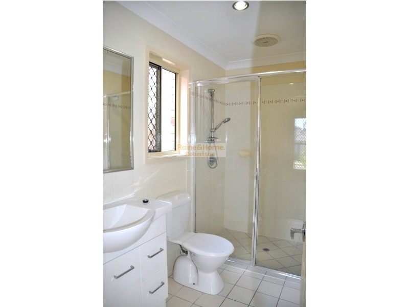 24 Daisy Street, Springfield Lakes QLD 4300