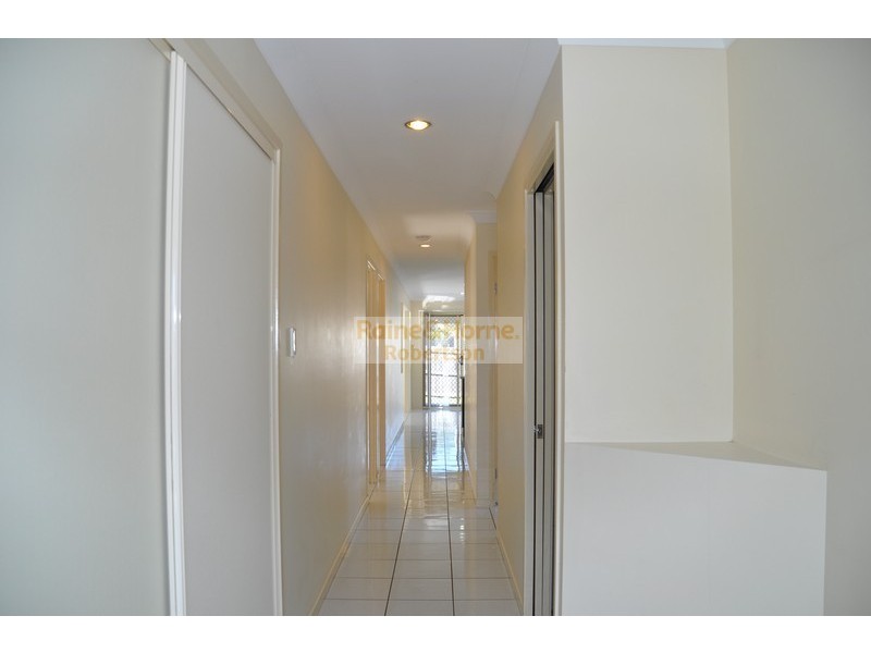 24 Daisy Street, Springfield Lakes QLD 4300