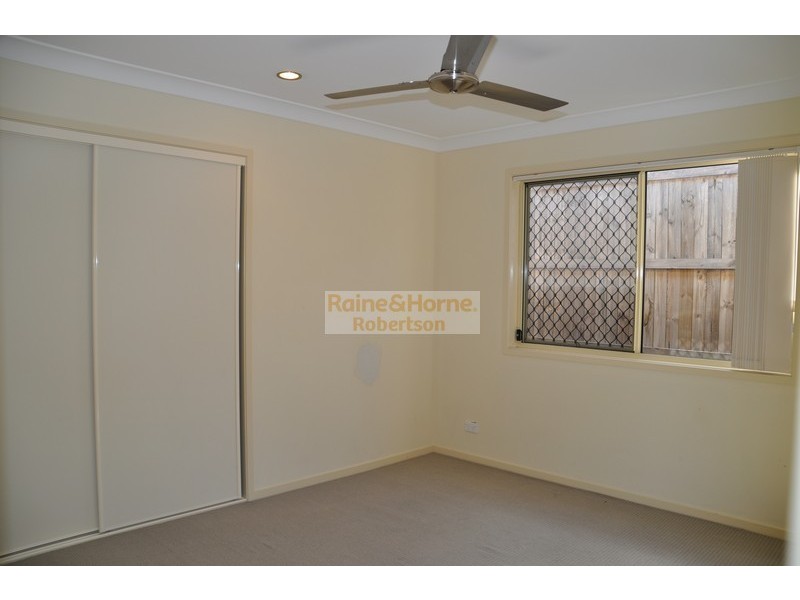 24 Daisy Street, Springfield Lakes QLD 4300