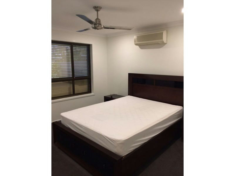 8 Ory Court, Eight Mile Plains QLD 4113