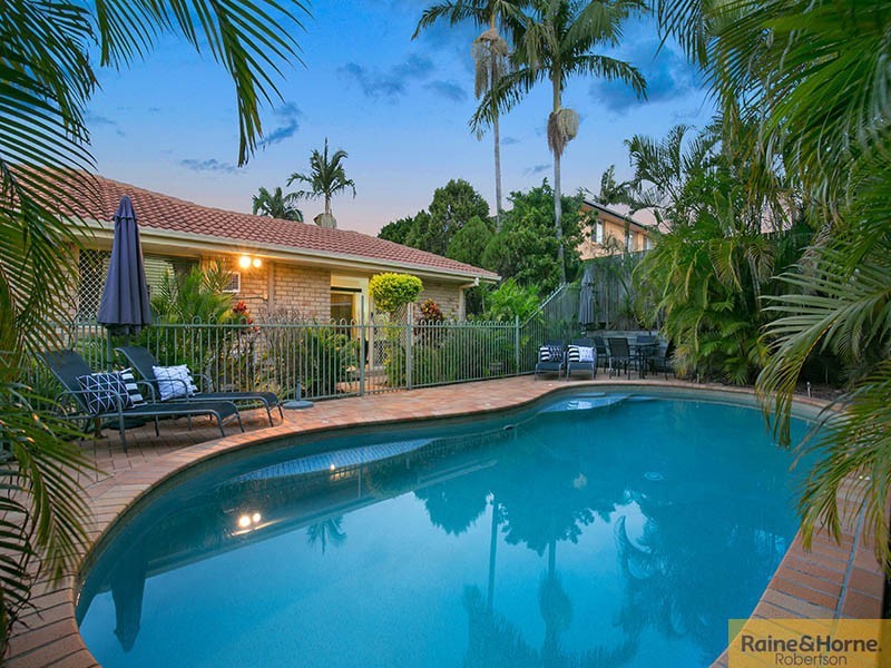 27 Daffodil Crescent, Calamvale QLD 4116