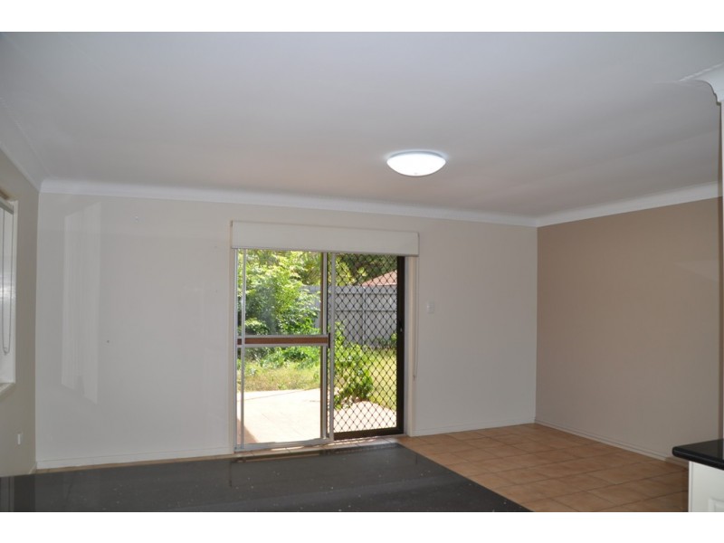 4 Woodsiana Street, Robertson QLD 4109