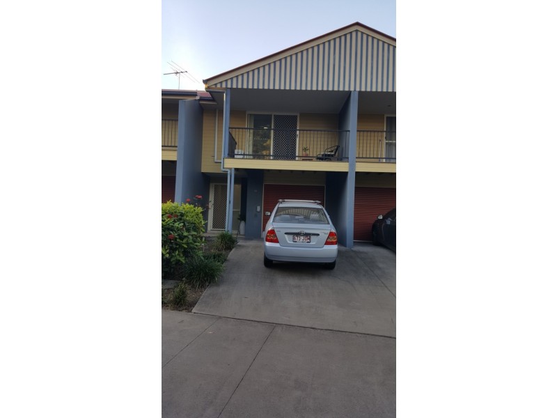 215 Creek Road, Mount Gravatt East QLD 4122