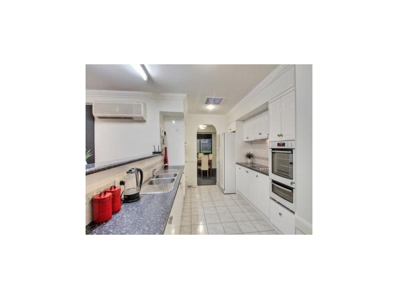 76 Golden Avenue, Calamvale QLD 4116