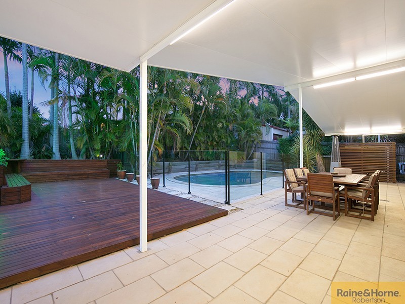 10 Daffodil Crescent, Calamvale QLD 4116