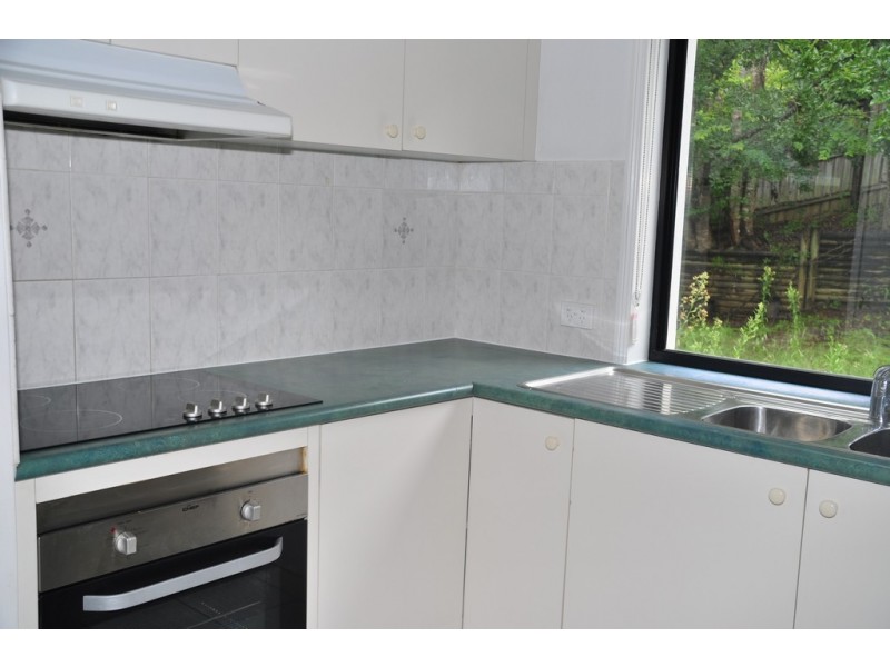 17 Regency Place, Kenmore Hills QLD 4069