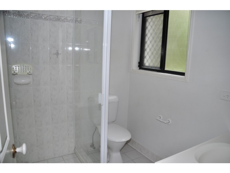 17 Regency Place, Kenmore Hills QLD 4069