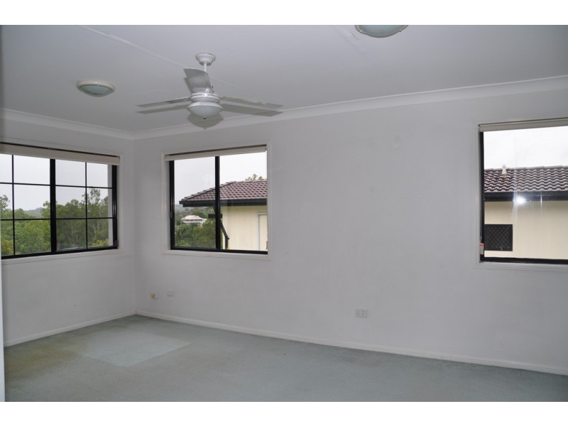 17 Regency Place, Kenmore Hills QLD 4069