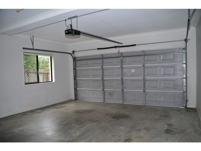 17 Regency Place, Kenmore Hills QLD 4069