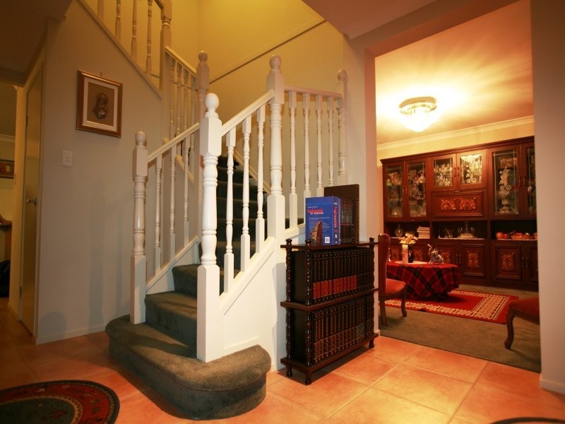 8 Mylonas Court, Sunnybank Hills QLD 4109