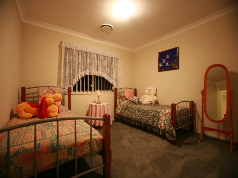 8 Mylonas Court, Sunnybank Hills QLD 4109