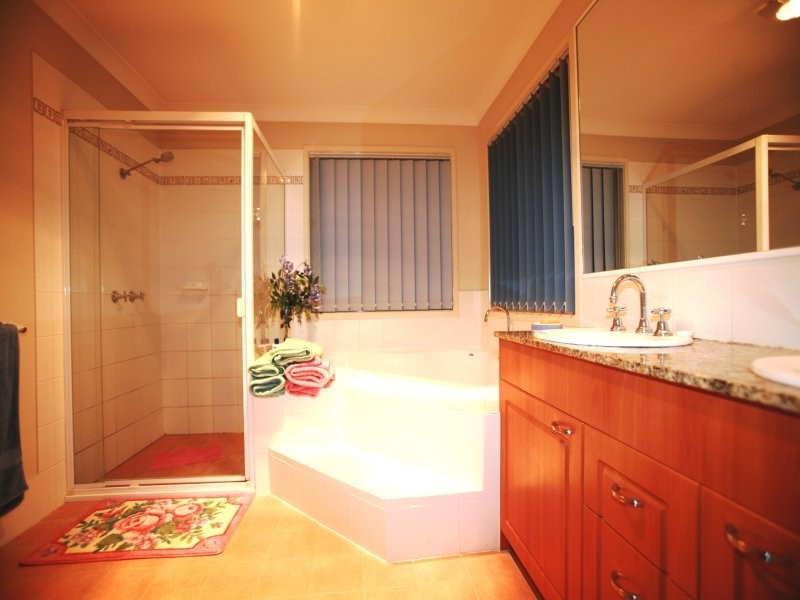 8 Mylonas Court, Sunnybank Hills QLD 4109