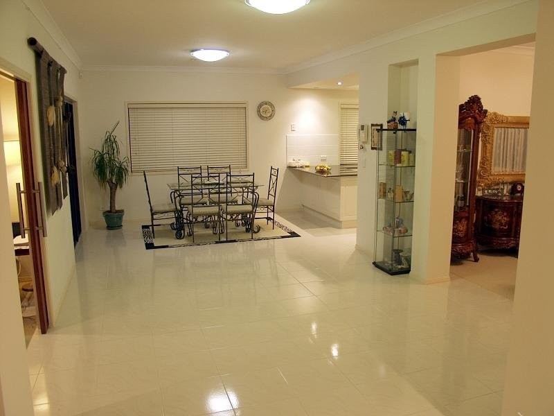 15 Ellendale Citcuit, Eight Mile Plains QLD 4113