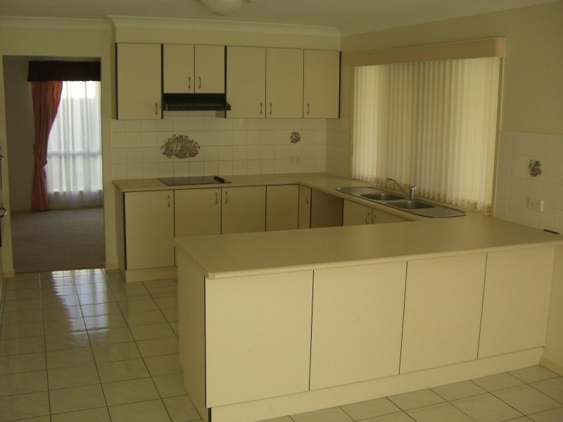 34 Park Av, Sunnybank Hills QLD 4109