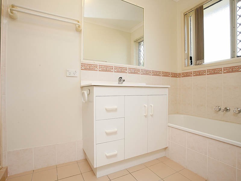 7 Pintail Crescent, Forest Lake QLD 4078