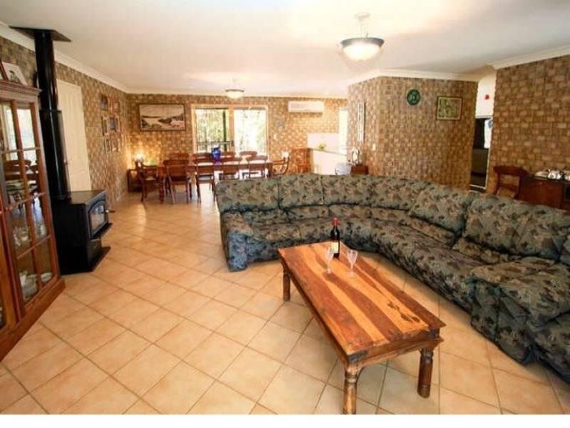 122 Winston Road, Sheldon QLD 4157
