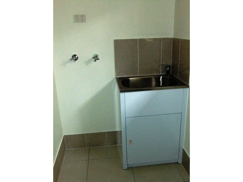 16 Bovey, Coopers Plains QLD 4108