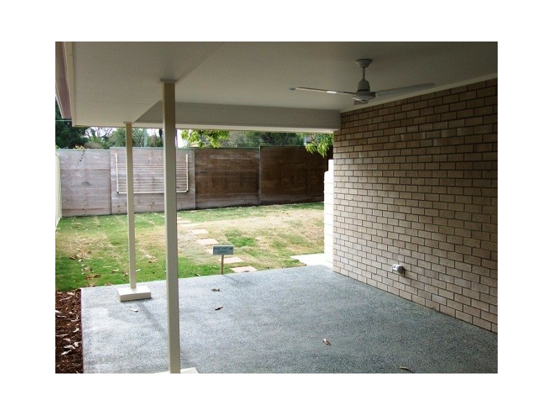 16 Bovey, Coopers Plains QLD 4108