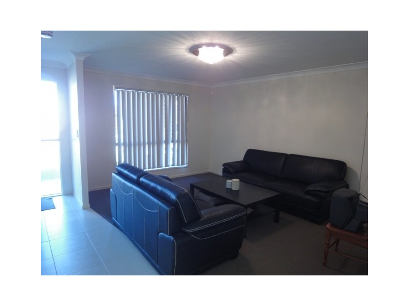 7 Dily, Hillcrest QLD 4118