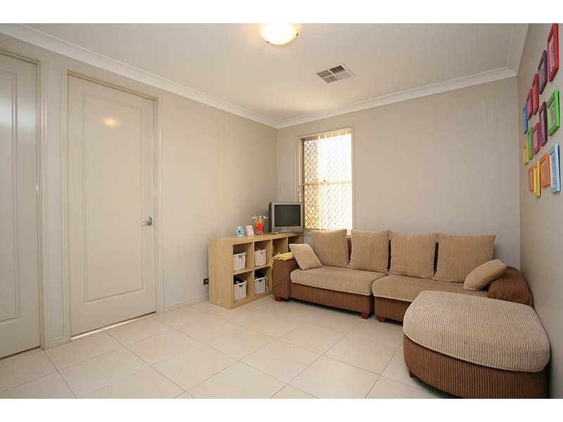 16 Trevi Close, Eight Mile Plains QLD 4113