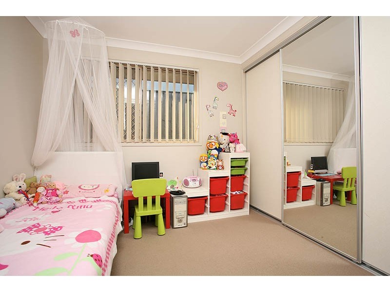 16 Trevi Close, Eight Mile Plains QLD 4113