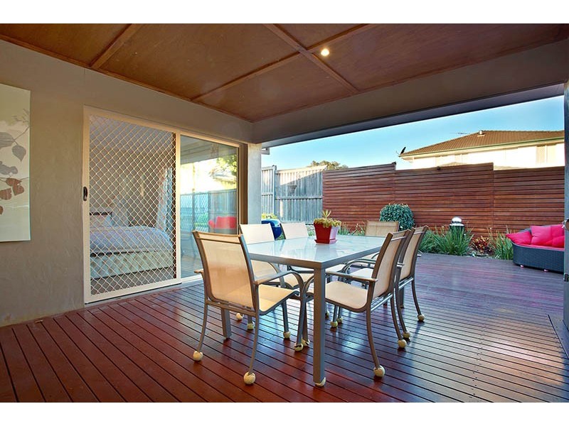 16 Trevi Close, Eight Mile Plains QLD 4113