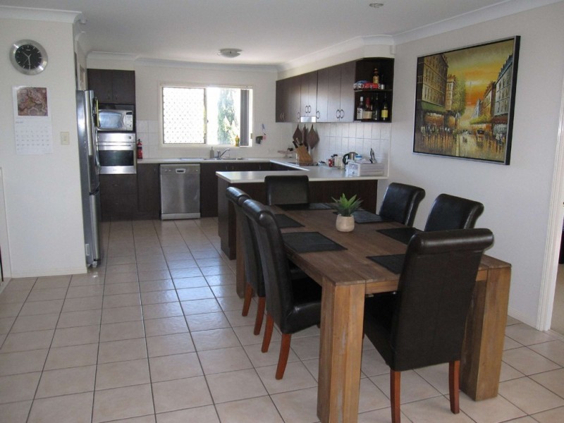 21 Silverbirch Cl, Eight Mile Plains QLD 4113