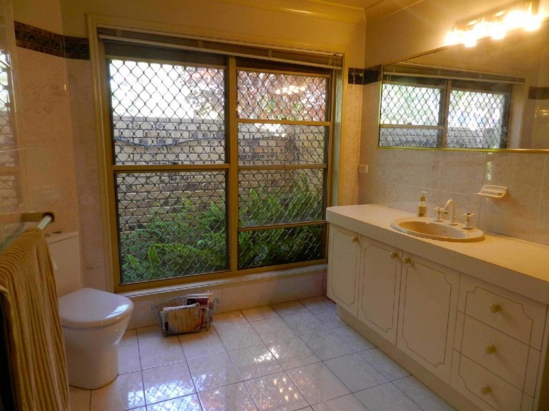 64 Borella Rd, Sunnybank Hills QLD 4109