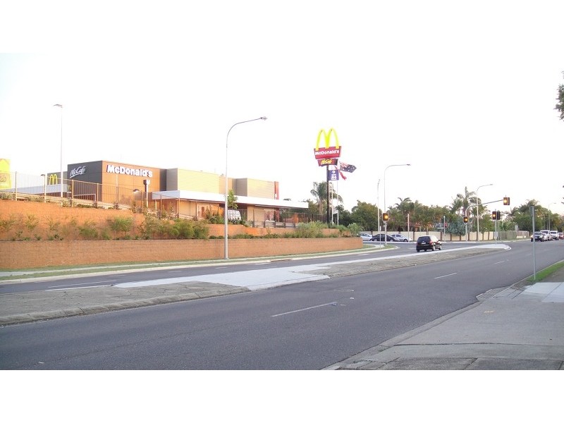 216 Warrigal Rd, Runcorn QLD 4113