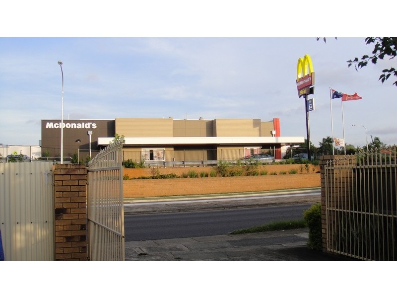 216 Warrigal Rd, Runcorn QLD 4113
