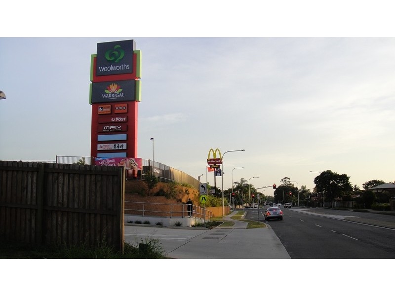 216 Warrigal Rd, Runcorn QLD 4113